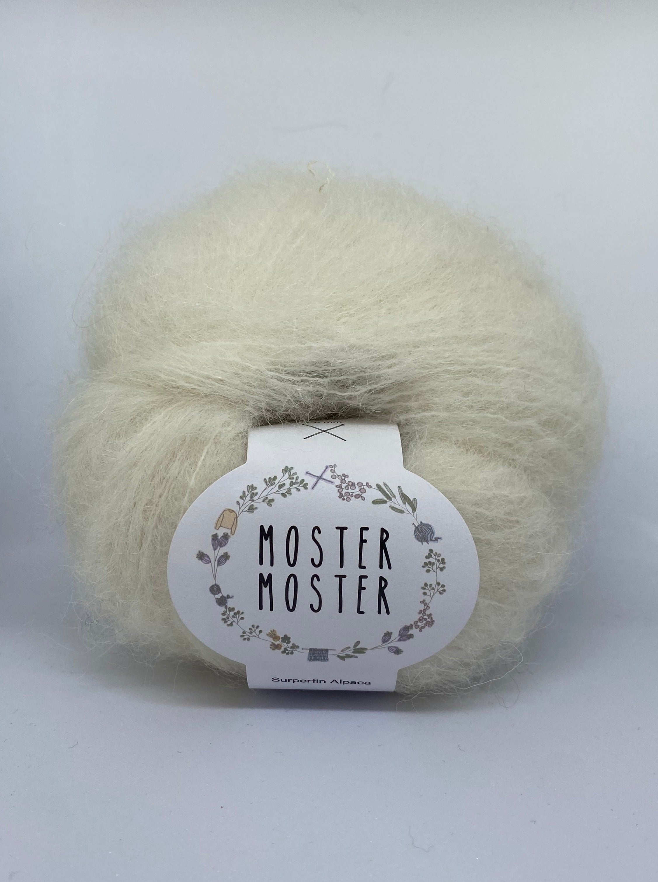 SNOW WHITE (SUPERFINE ALPACA)